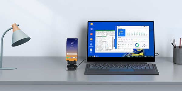 How to Connect a Smartphone to a Portable Monitor